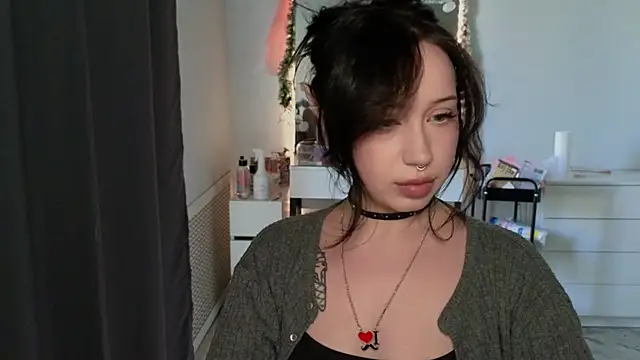 Snapshot of MoranaMissGod chatting on 10, 5, 2026 MoranaMissGod online show from 10, 5, 2026