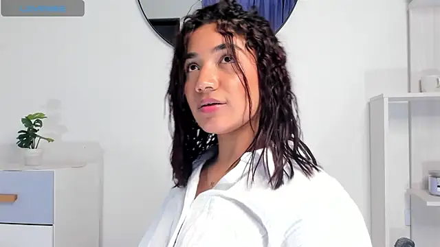 Snapshot of martina_roldam chatting on 28, 12, 2024 martina roldam online show from 28, 12, 2024