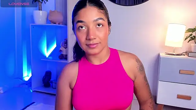 Snapshot of martina_roldam chatting on 22, 1, 2025 martina roldam online show from 22, 1, 2025
