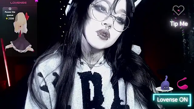 Snapshot of chloe_crystall_killer chatting on 16, 11, 2025 chloe crystall killer online show from 16, 11, 2025