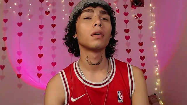 Snapshot of seven7xis chatting on 10, 2, 2025 seven7xis online show from 10, 2, 2025