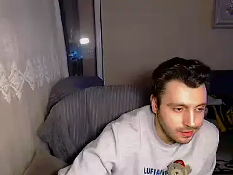 handsomeee04 online show from 22, 2, 2025