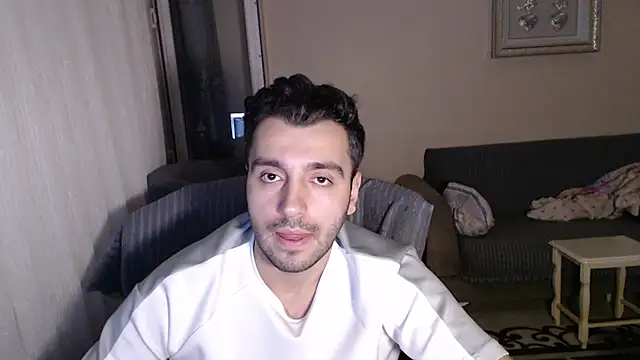 handsomeee04 online show from 30, 9, 2025