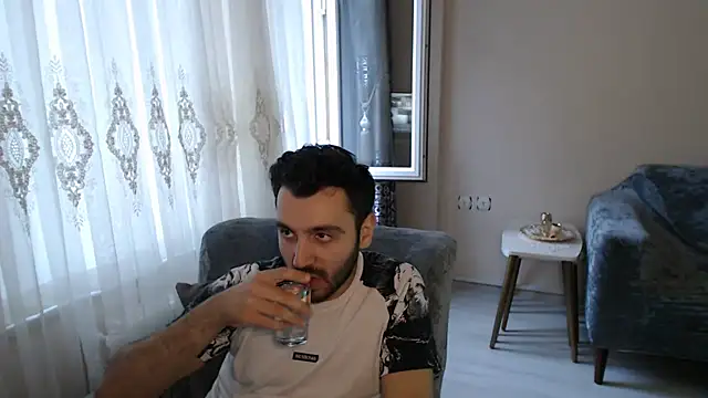 Snapshot of handsomeee04 chatting on 24, 5, 2026 handsomeee04 online show from 24, 5, 2026