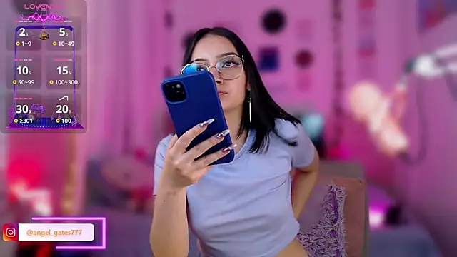 Snapshot of angelgate chatting on 10, 3, 2026 angelgate online show from 10, 3, 2026