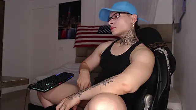 DennisWalkerr online show from 10, 3, 2025