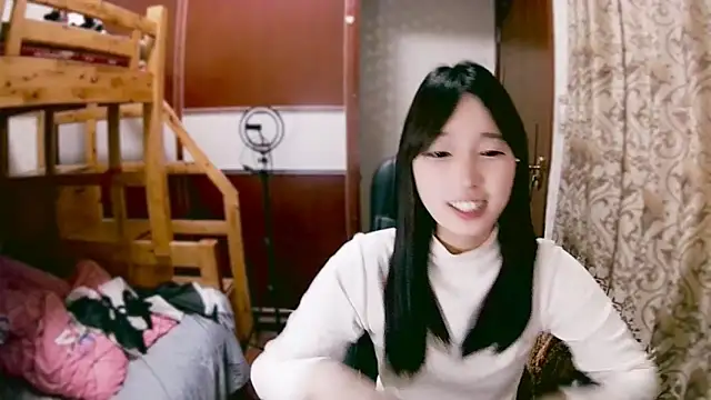 lulu-2002 online show from 5, 1, 2025