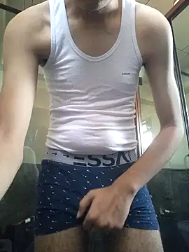 J JEN5 online show from 4, 1, 2025