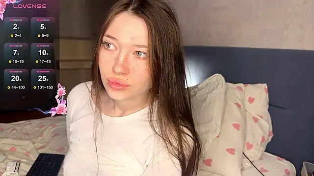 Snapshot of eva_varnerr chatting on 5, 2, 2026 eva varnerr online show from 5, 2, 2026