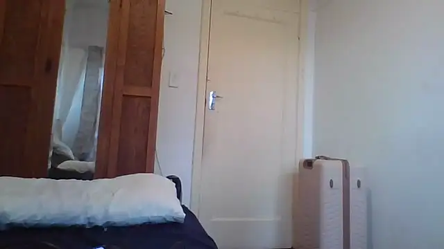 EROTIC BARBIE28 online show from 28, 11, 2025