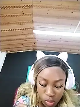 nikkystorm1  online show from 26, 2, 2025