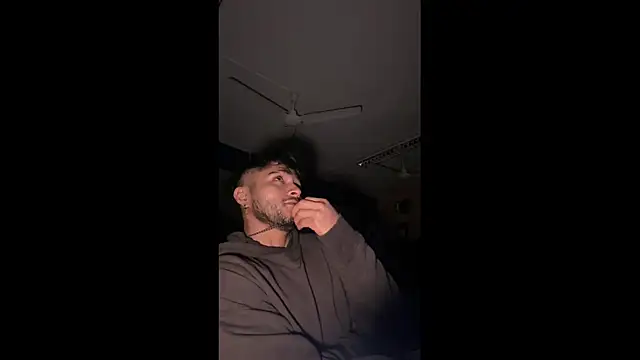 Snapshot of Beboteejoel chatting on 24, 9, 2025 Beboteejoel online show from 24, 9, 2025