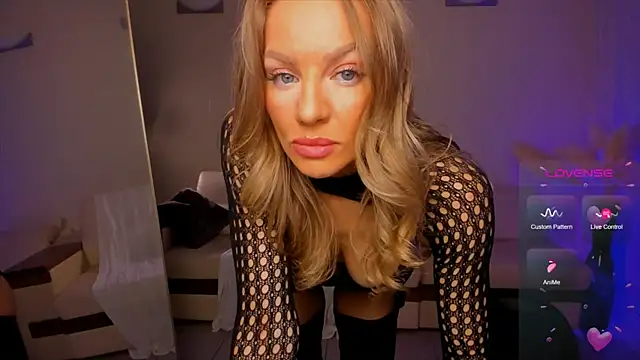 Snapshot of Oliva_Candy chatting on 3, 6, 2026 Oliva Candy online show from 3, 6, 2026