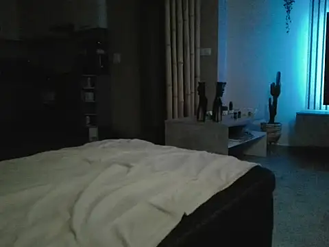 NoraInMask online show from 14, 1, 2026