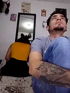 Snapshot of BlakeandRouse chatting on 16, 1, 2025 BlakeandRouse online show from 16, 1, 2025