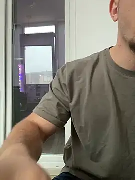 Snapshot of couplehot992 chatting on 24, 12, 2024 couplehot992 online show from 24, 12, 2024