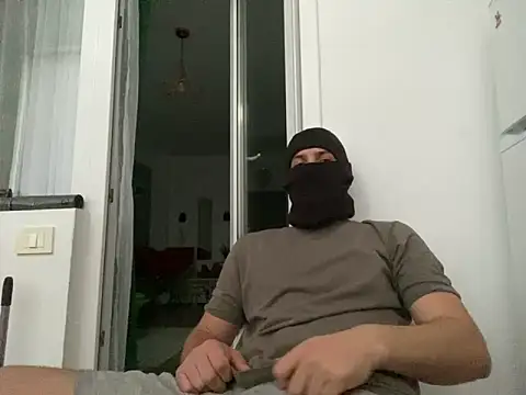 Snapshot of couplehot992 chatting on 24, 12, 2024 couplehot992 online show from 24, 12, 2024