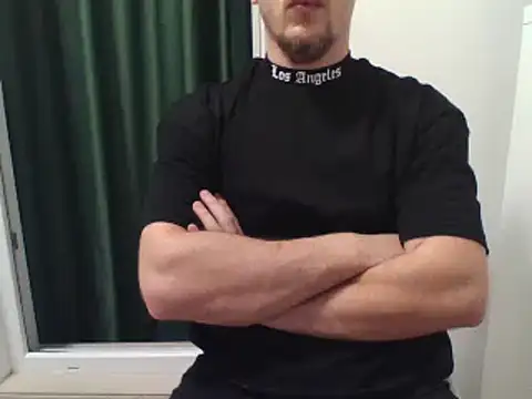 Snapshot of couplehot992 chatting on 5, 1, 2025 couplehot992 online show from 5, 1, 2025