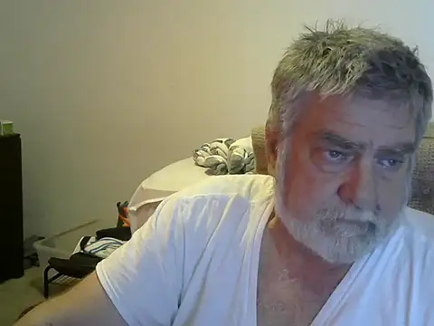 Snapshot of viejo_oso chatting on 20, 9, 2025 viejo oso online show from 20, 9, 2025