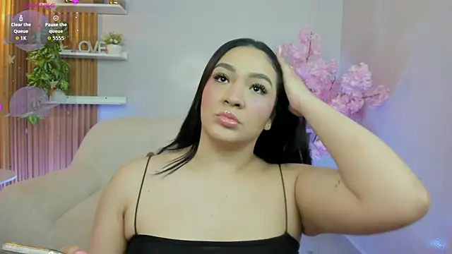 stefany duque1  online show from 16, 9, 2025