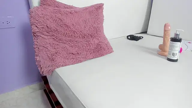 Carolina Burninng online show from 9, 2, 2025