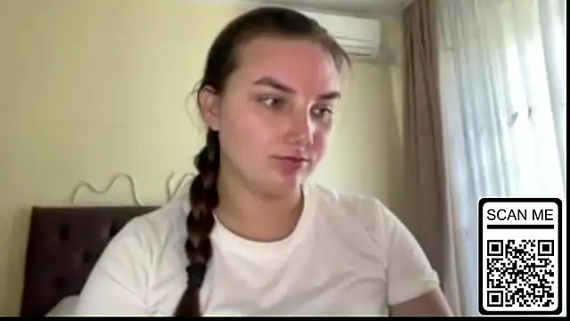 Snapshot of Dreamyblushfairy chatting on 15, 9, 2025 Dreamyblushfairy online show from 15, 9, 2025