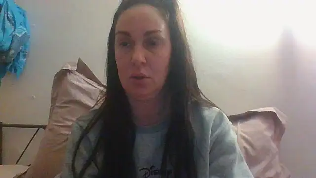 BELLAMORGANE1 online show from 24, 1, 2025