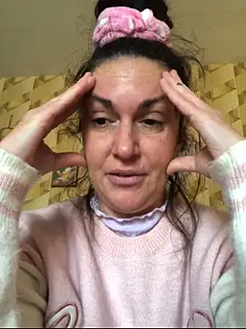 BELLAMORGANE1 online show from 1, 12, 2025