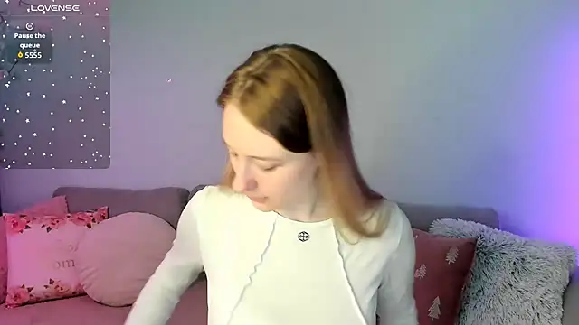 Snapshot of Haley_Vixen chatting on 27, 4, 2026 Haley Vixen online show from 27, 4, 2026