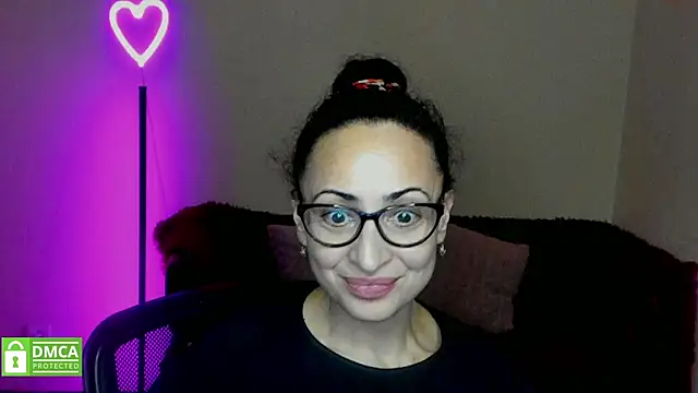 Arianasweety23 online show from 1, 2, 2025