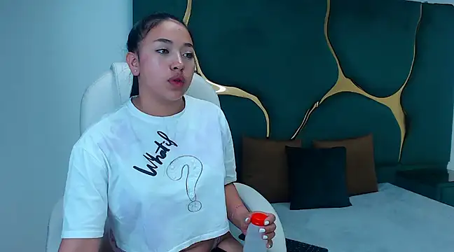 Snapshot of IsabellRodriguez18 chatting on 7, 2, 2025 IsabellRodriguez18 online show from 7, 2, 2025