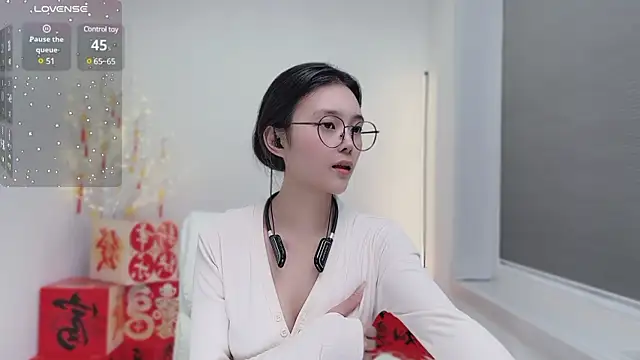 Natasha2025 online show from 22, 2, 2025