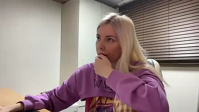 yunasuka online show from 9, 1, 2025