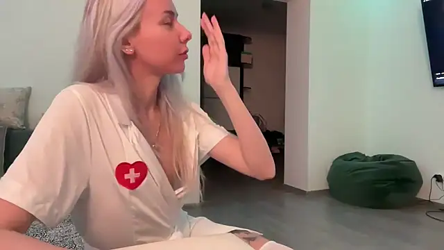 yunasuka online show from 6, 2, 2025