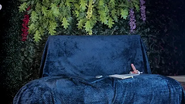 Samantha  cooper online show from 19, 2, 2025