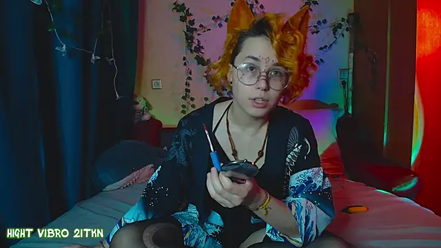 Snapshot of TrickyKitsune chatting on 10, 3, 2025 TrickyKitsune online show from 10, 3, 2025