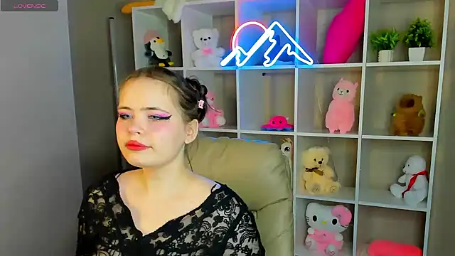 Snapshot of EricaElliott chatting on 17, 2, 2025 EricaElliott online show from 17, 2, 2025