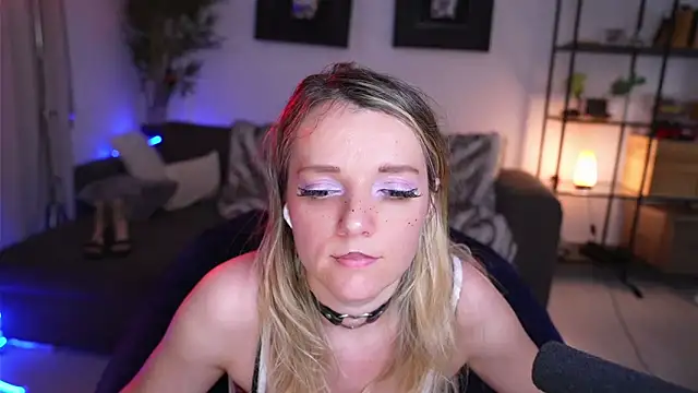 Magnetic Amy online show from 17, 3, 2025