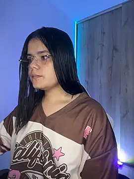 pretty angela1 online show from 2, 4, 2026