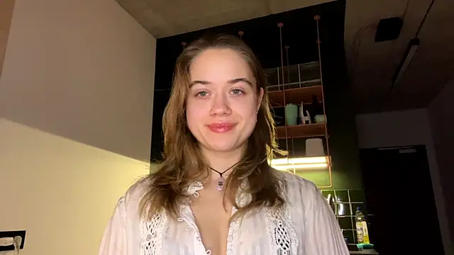 RoxyStar17 online show from 13, 1, 2025