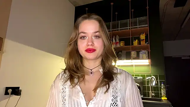 RoxyStar17 online show from 6, 2, 2025