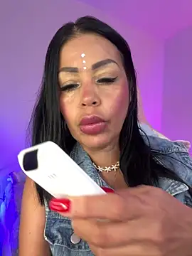 Snapshot of KarolRubi1 chatting on 21, 12, 2025 KarolRubi1 online show from 21, 12, 2025