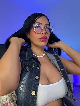 Snapshot of KarolRubi1 chatting on 23, 3, 2026 KarolRubi1 online show from 23, 3, 2026