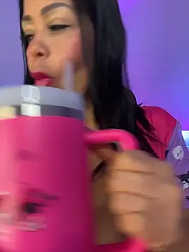 Snapshot of KarolRubi1 chatting on 9, 4, 2026 KarolRubi1 online show from 9, 4, 2026