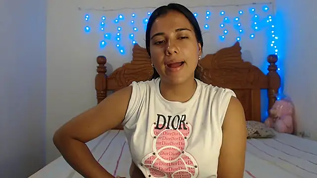 Snapshot of Coral0403 chatting on 4, 2, 2025 Coral0403 online show from 4, 2, 2025