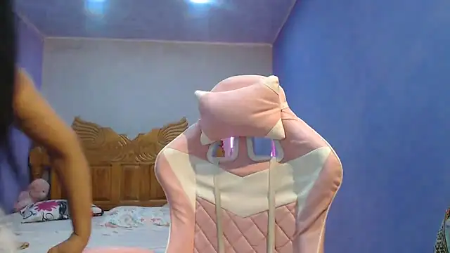 Snapshot of Coral0403 chatting on 20, 10, 2025 Coral0403 online show from 20, 10, 2025