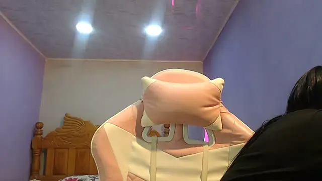 Snapshot of Coral0403 chatting on 17, 11, 2025 Coral0403 online show from 17, 11, 2025