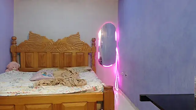 Snapshot of Coral0403 chatting on 1, 12, 2025 Coral0403 online show from 1, 12, 2025