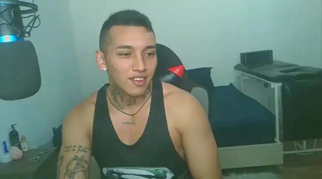 Snapshot of David_Adams2003 chatting on 29, 1, 2025 David Adams2003 online show from 29, 1, 2025