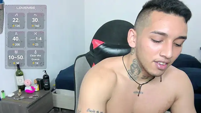 Snapshot of David_Adams2003 chatting on 22, 2, 2025 David Adams2003 online show from 22, 2, 2025